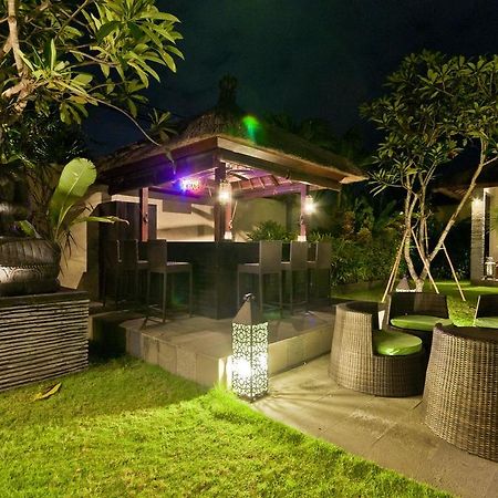 Villa Mahkota 세미냑 외부 사진