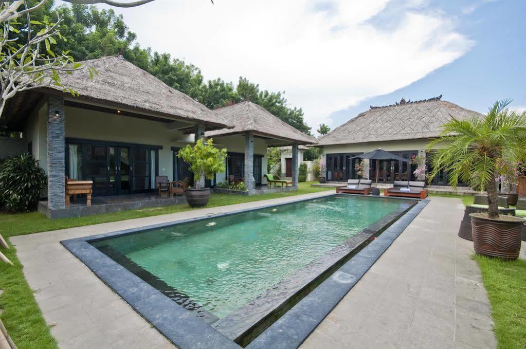Villa Mahkota 세미냑 외부 사진