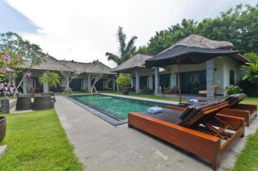 Villa Mahkota 세미냑 외부 사진